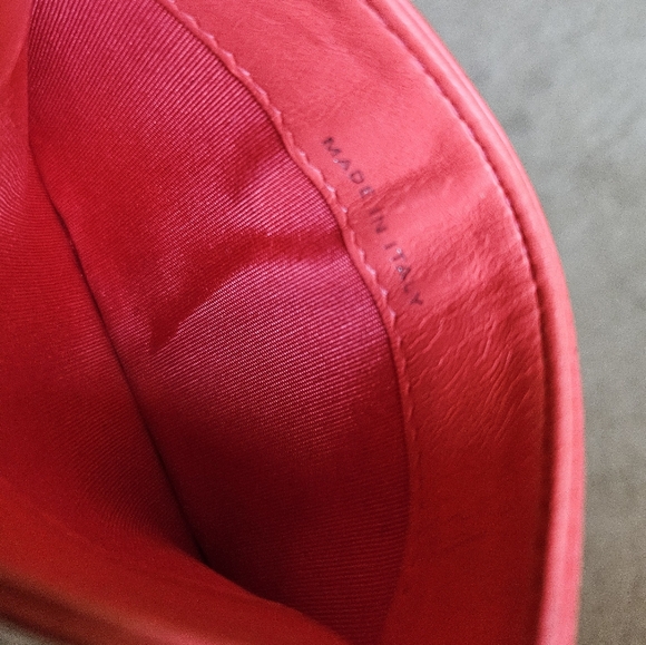 CHANEL Goatskin Camellia Embossed Card Holder Magenta Coral Pink - Picture 4 of 16